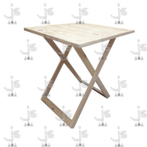 Mesa plegable de dos patas con tapa maciza cuadrada hecho de madera de pino. Fabricado por JS. Fábrica de muebles.