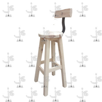 Taburete reforzado asiento redondo de cuatro patas reforzadas con parantes y respaldo de hierro hecho de madera de pino. Fabricado por JS. Fábrica de muebles.