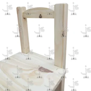 Silla Infantil hecha de madera de pino. Fabricado por JS. Fábrica de muebles.