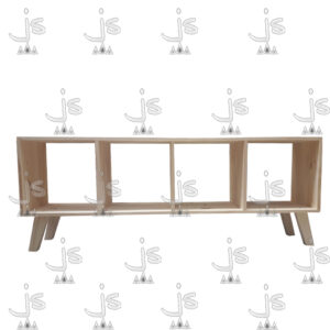 Cuatro cubos en forma horizontal con patas retro hecho de madera de pino. Fabricado por JS. Fábrica de muebles.