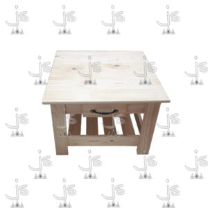 Mesa ratona campo 0.60x0.60 de cuatro patas un cajon con tirador metalico y un estante hecho de madera de pino. Fabricado por JS. Fábrica de muebles.