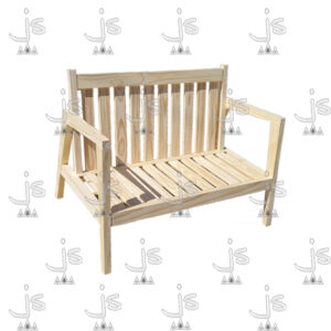 Sillon Nordico Doble de cuatro patas hecho de madera de pino. Fabricado por JS. Fábrica de muebles.