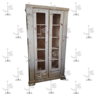 Cristalero roma de cuatro patas con dos puertas vitrina con diez estantes y dos cajones hecho de madera de pino. Fabricado por JS. Fábrica de muebles.