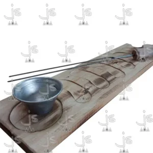 Combo Tabla choricera fabircada en madera de pino y tenedor choricero de hierro fabricado por JS Fabrica de Muebles y carpinteria en san fernando