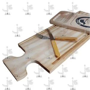 Combo de Tabla de picada quesera, mas cuchillo, mas tenedor y plato frabicada en madera de pino por JS Fabrica de Muebles y carpinteria en san fernando