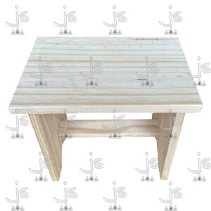 Banco matero rectangular zapatero hecho de madera de pino. Fabricado por JS. Fábrica de muebles.