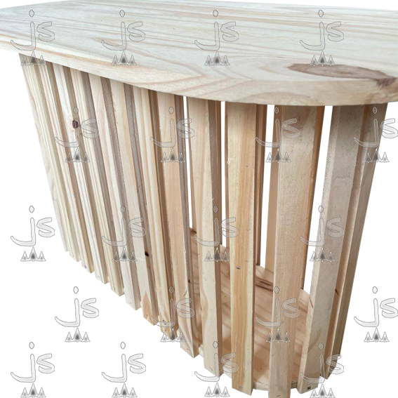 Mesa ratona ovalada varillada fabricada en madera de pino por js muebles fábrica de muebles y carpintería mayorista y minorista en San Fernando.