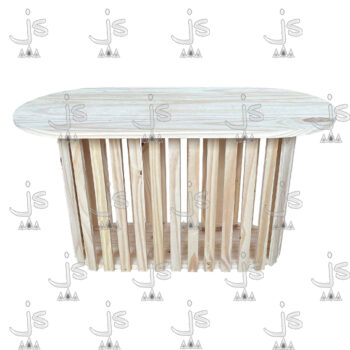Mesa ratona ovalada varillada fabricada en madera de pino por js muebles fábrica de muebles y carpintería mayorista y minorista en San Fernando.