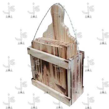 Promo de tabla picada, caja y cuatro platos de madera fabricada en madera de pino por JS Fabrica de Muebles y carpintería en San Fernando