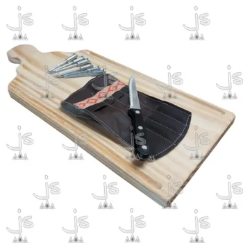 Promo tabla picada fabricada en madera de pino y tenedor choricero de hierro fabricado por JS Fabrica de Muebles y carpintería en san fernando